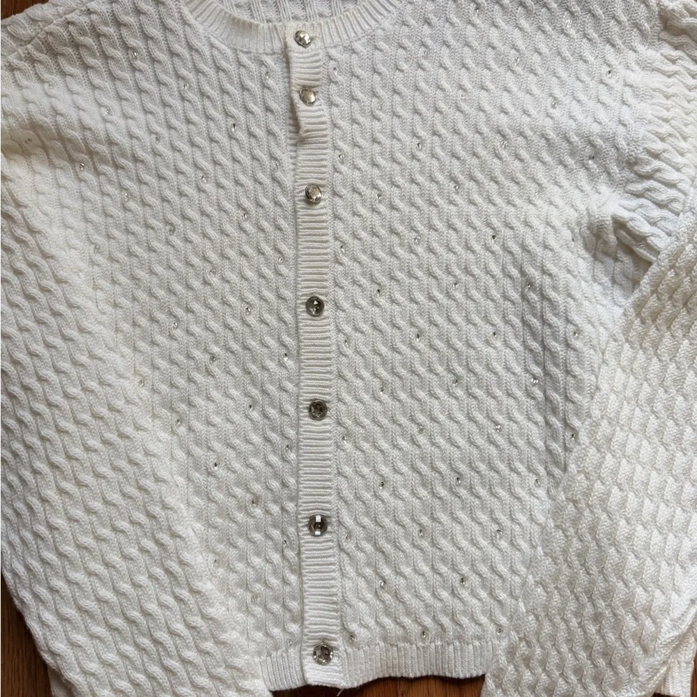Elegant White Button-Up Cardigan Sweater - Picture 7 of 13